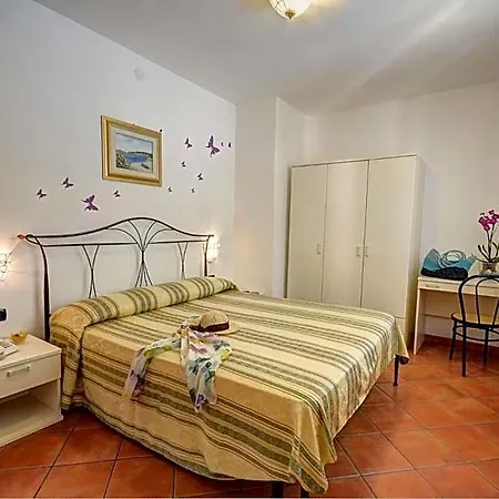 Andrea Aparthotel 4*